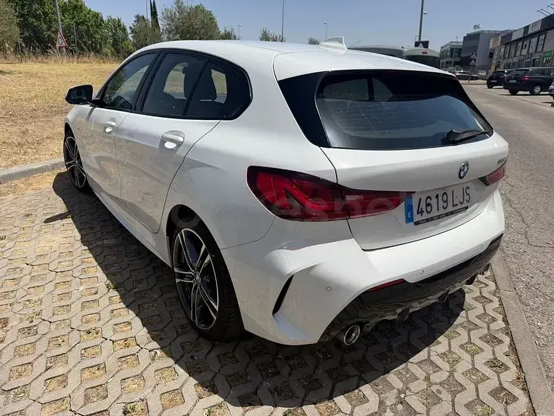 Usado BMW 118 150 CV (110 kW) 2020 Blanco Berlina