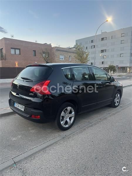 Usado Peugeot 3008 Premium 110 CV (80 kW) 2010 Negro Berlina