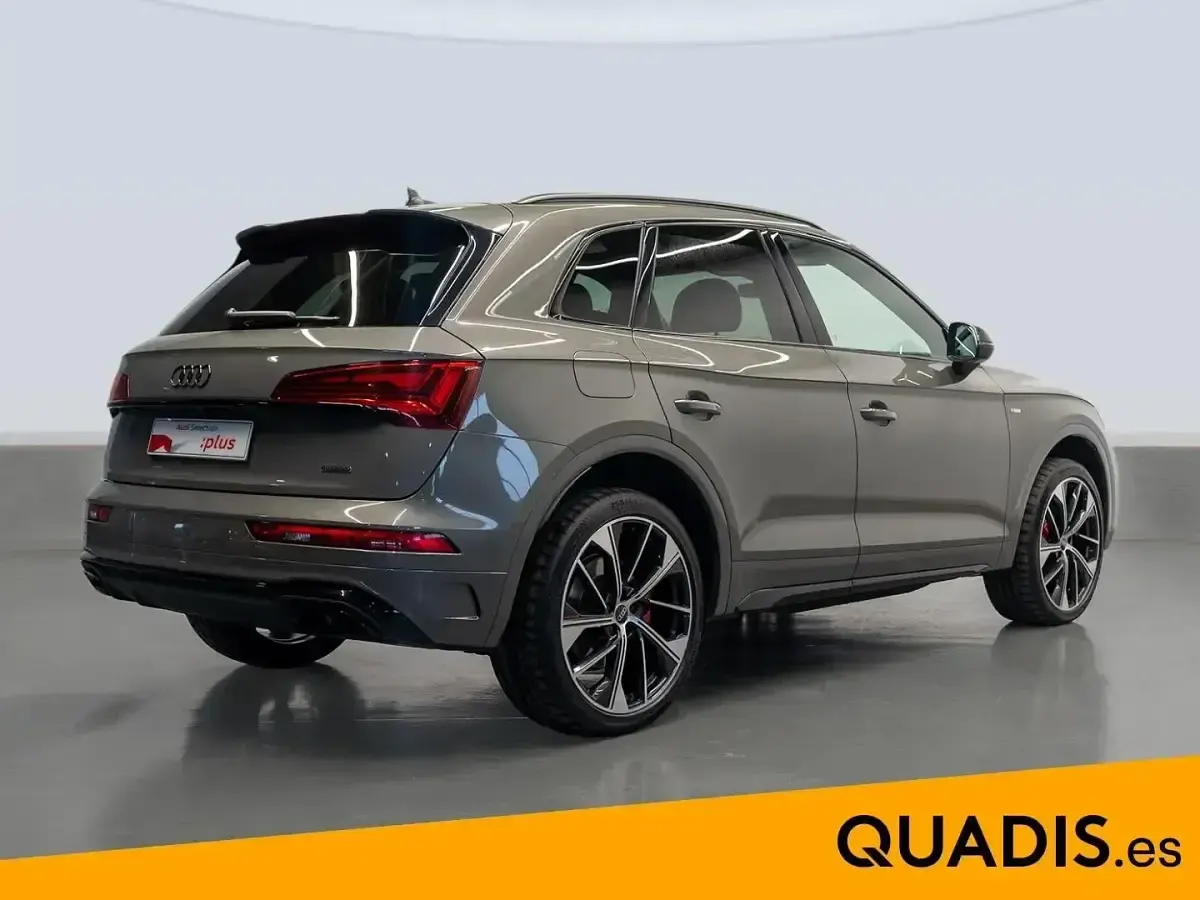 Usado Audi Q5 204 CV (150 kW) 2024 Gris SUV