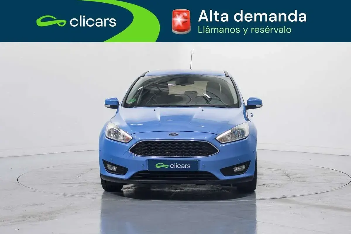 Usado Ford Focus Trend+ 125 CV (91 kW) 2016 Azul Utilitario