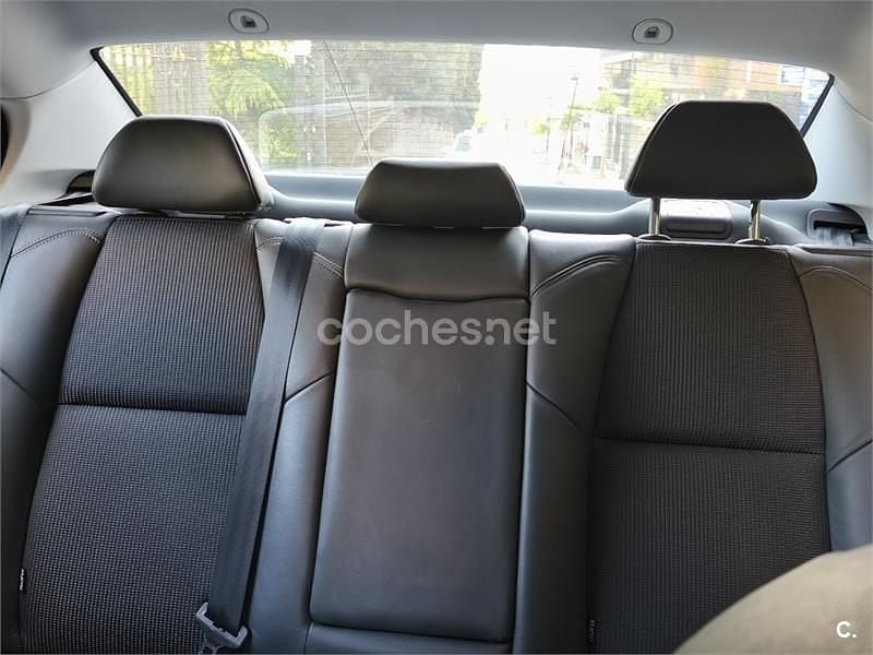 Usado Peugeot 508 Allure 156 CV (114 kW) 2011 Gris / plata Berlina