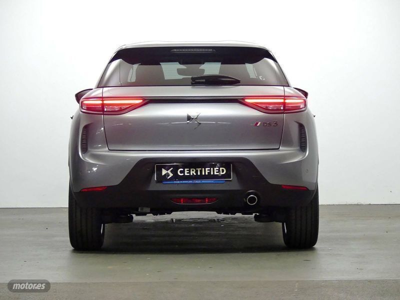 Usado DS Automobiles DS3 Performance Line Plus 130 CV (95 kW) 2022 Gris SUV