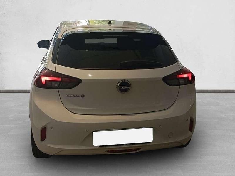 Usado Opel Corsa-e Elegance 2023 Blanco Utilitario
