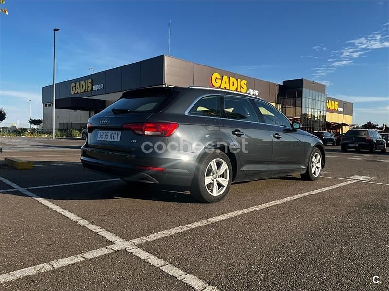 Usado Audi A4 150 CV (110 kW) 2016 Gris / plata Familiar