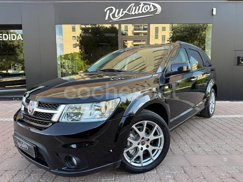 Negro Usado 2013 Fiat Freemont Lounge SUV | 11.999 € (Caro) - Imagen 1/4