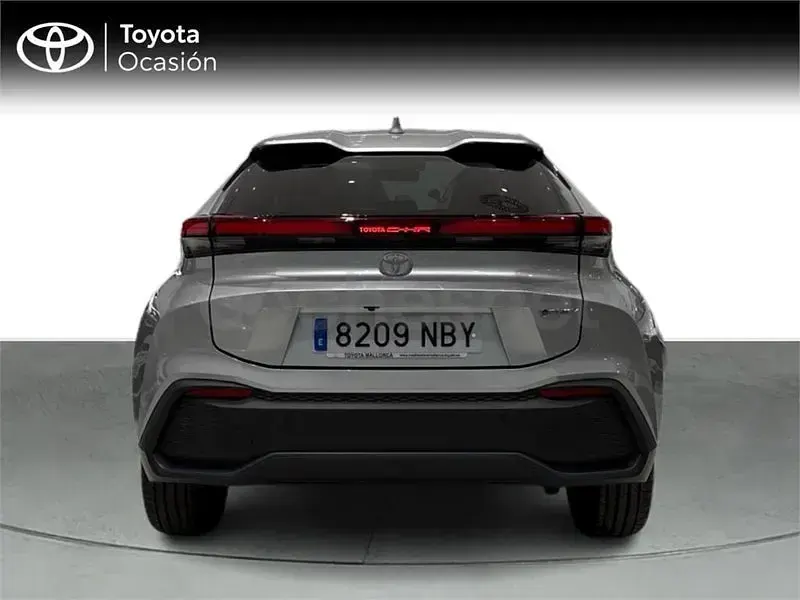 Usado Toyota C-HR Advance 223 CV (164 kW) 2025 Gris / plata SUV