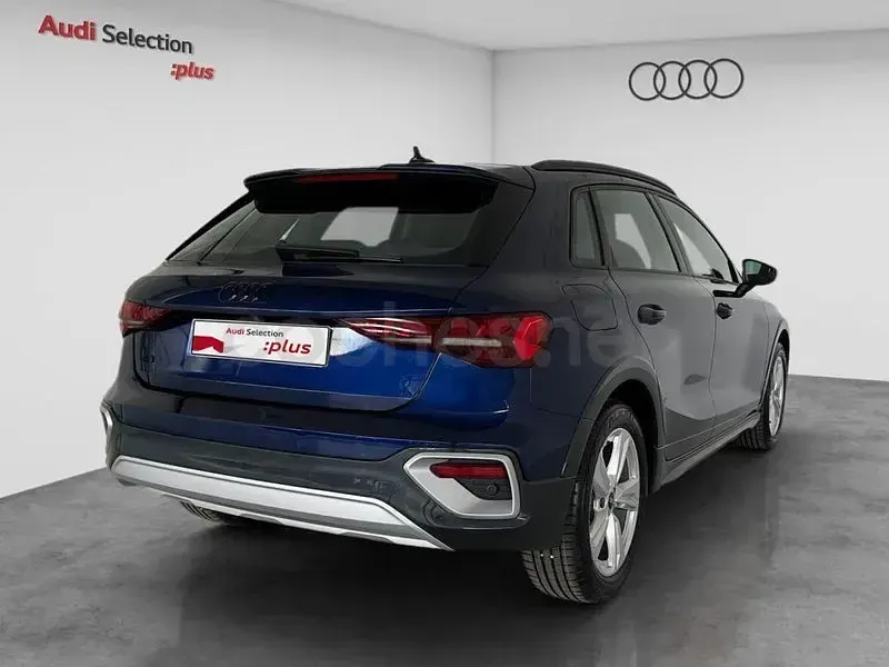 Usado Audi A3 Advanced 204 CV (150 kW) 2025 Azul Berlina