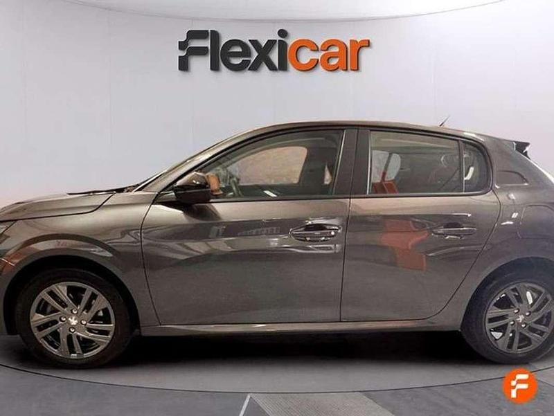 Usado Peugeot 208 Active 101 CV (74 kW) 2022 Gris Utilitario