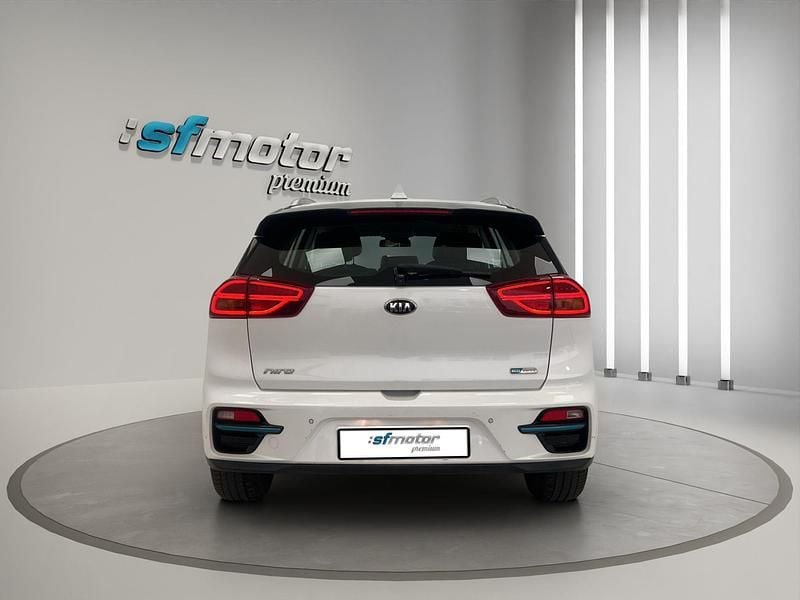 Usado Kia e-Niro 150 kW (204 CV) 2021 Blanco SUV