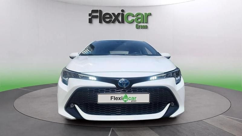 Usado Toyota Corolla Active 122 CV (89 kW) 2021 Blanco Berlina