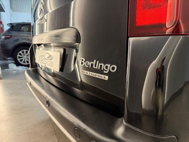 Usado Citroën Berlingo Feel 110 CV (80 kW) 2016 Marrón Monovolumen