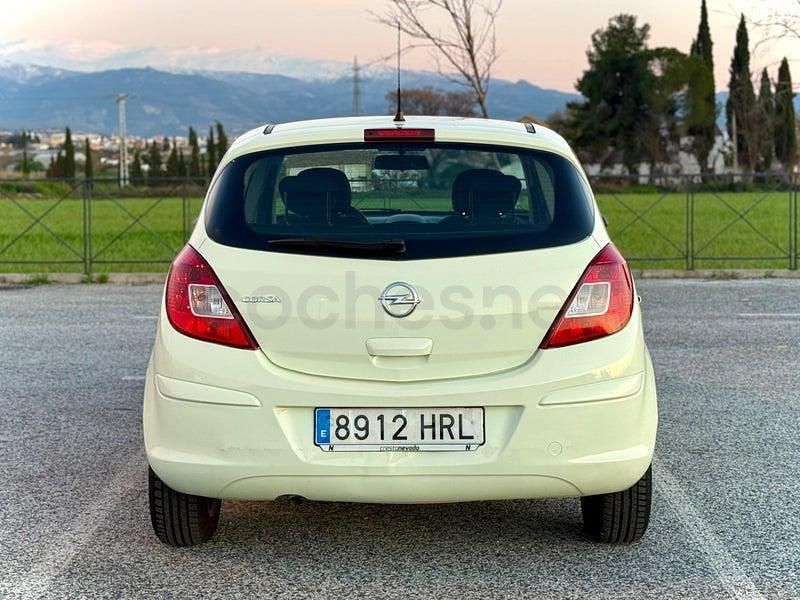 Usado Opel Corsa Selective 85 CV (62 kW) 2013 Blanco Utilitario