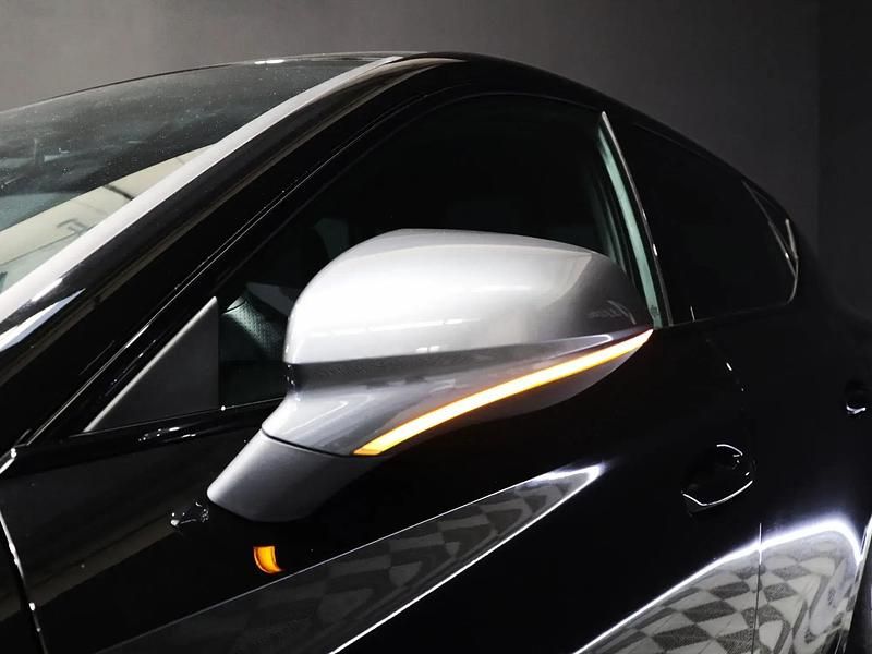 Używany Cupra Leon 150 KM (110 kW) 2024 Czarny