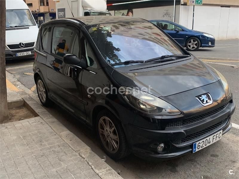 Negro Usado 2006 Peugeot 1007 Utilitario | 3400 € (Precio justo) - Imagen 1/4