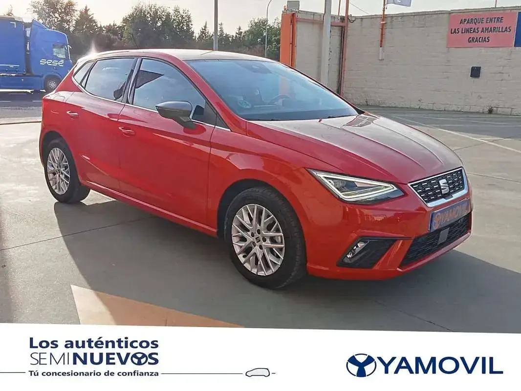 Usado Seat Ibiza 116 CV (85 kW) 2024 Rojo Utilitario