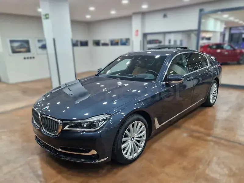 Occasion BMW 730 Comfort Edition 265 ch (194 kW) 2016 Bleue Berline