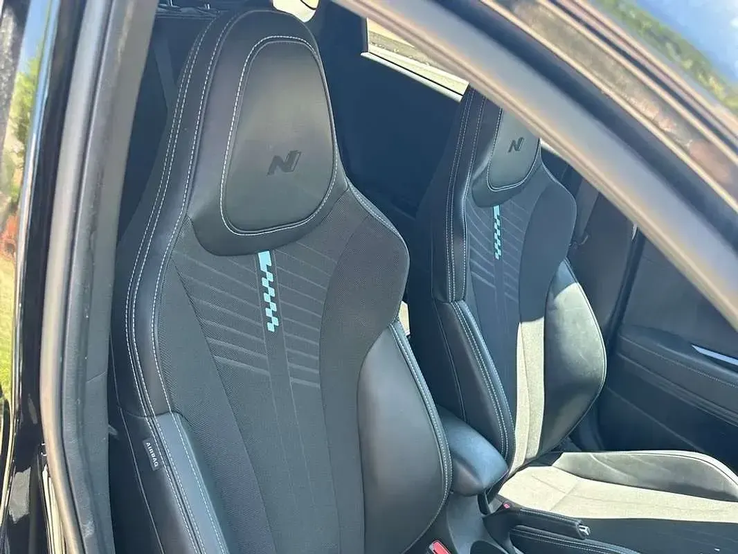 Usado Hyundai i20 204 CV (150 kW) 2025 Negro Utilitario