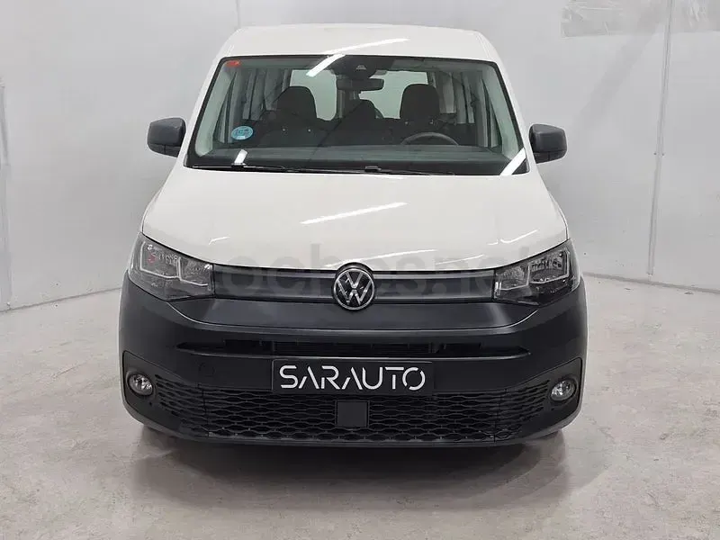 Usado VW Caddy Edition 102 CV (75 kW) 2021 Blanco Monovolumen