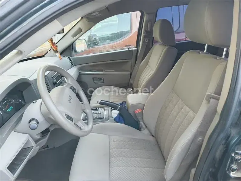 Usado Jeep Grand Cherokee Laredo 218 HP (160 kW) 2006 Verde SUV