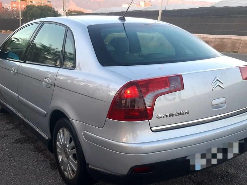 Usado Citroën C5 110 HP (80 kW) 2004 Cinzento Sedan