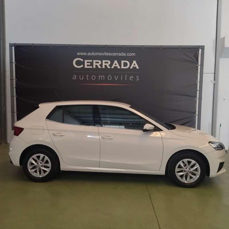 Usado Skoda Fabia Ambition 110 CV (80 kW) 2023 Blanco Utilitario