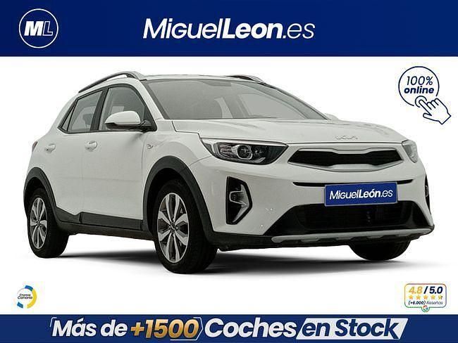 Usado Kia Stonic 100 CV (73 kW) 2022 Blanco SUV