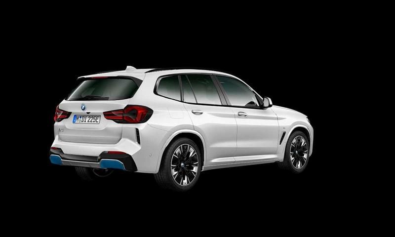 Usado BMW iX3 M Sport 210 kW (286 CV) 2023 Blanco SUV