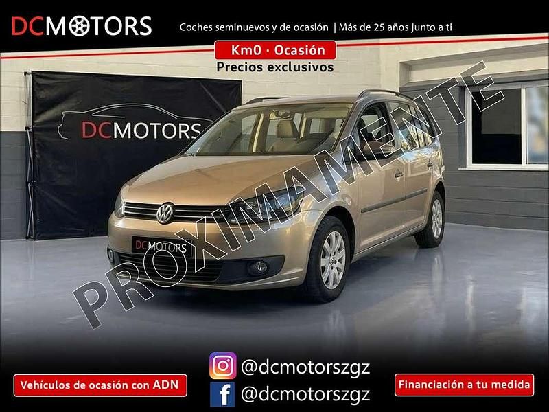 Usado VW Touran Edition 105 CV (77 kW) 2014 Beige Monovolumen