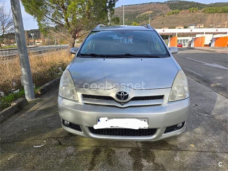 Usado Toyota Corolla Verso Luna 129 CV (94 kW) 2005 Gris / plata Monovolumen