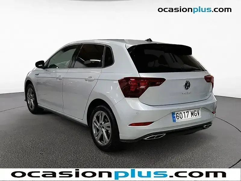 Usado VW Polo R-line 110 CV (80 kW) 2023 Gris Berlina