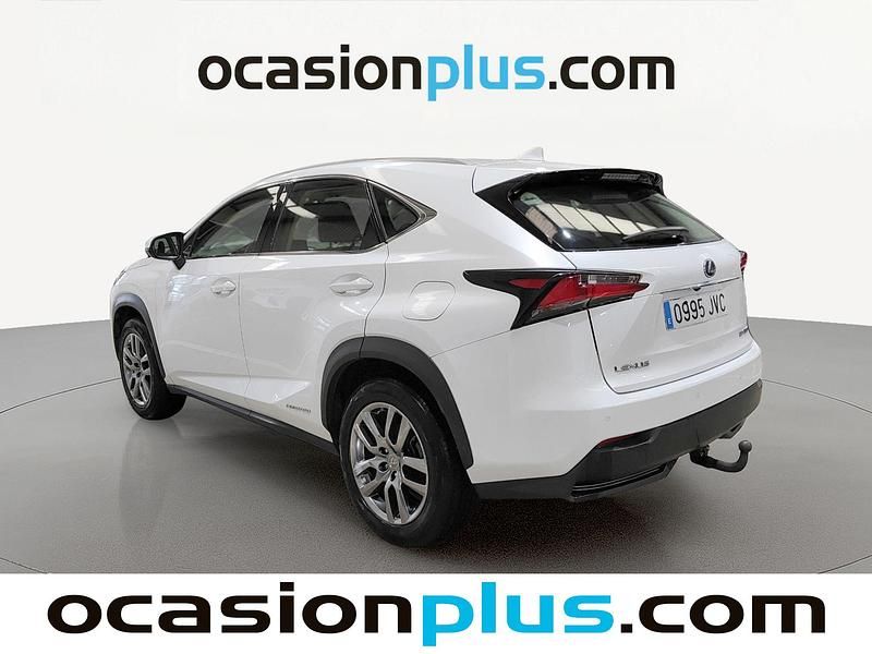 Usado Lexus NX300h Executive Line 197 CV (144 kW) 2016 Blanco SUV