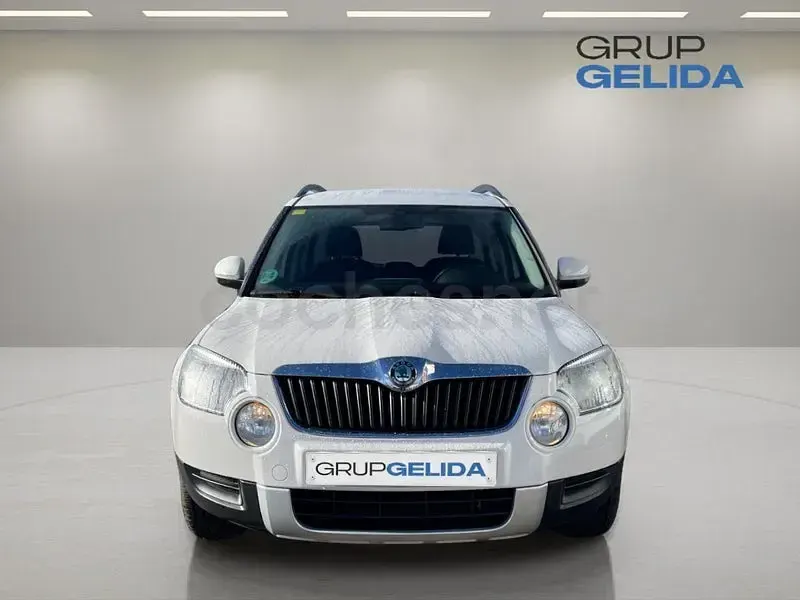 Usado Skoda Yeti Ambition 105 CV (77 kW) 2013 Blanco SUV
