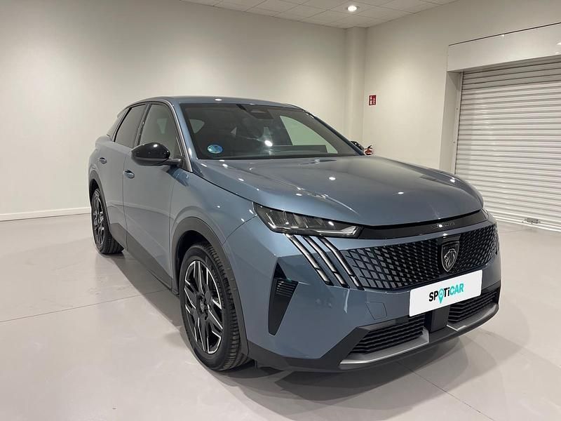 Usado Peugeot 3008 Allure 137 CV (100 kW) 2024 Azul SUV
