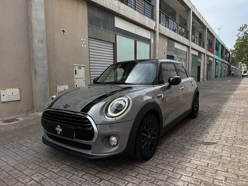 Usado Mini Cooper 136 CV (100 kW) 2019 Gris / plata Utilitario