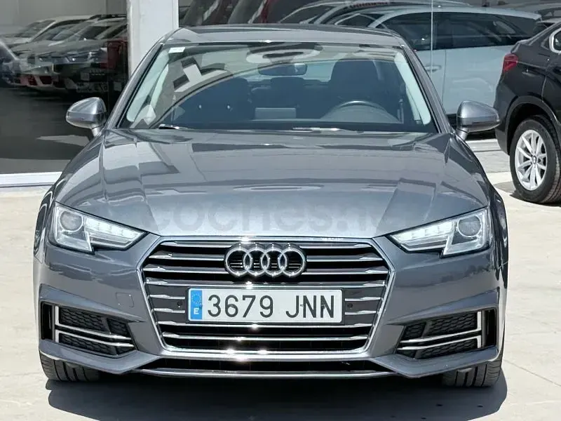 Usado Audi A4 Design 150 CV (110 kW) 2016 Gris / plata Berlina