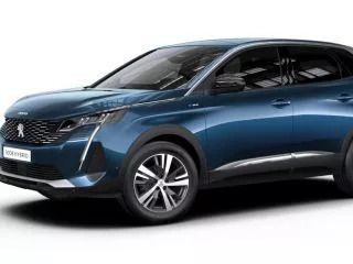 Usado Peugeot 3008 Allure 131 CV (96 kW) 2023 Gris