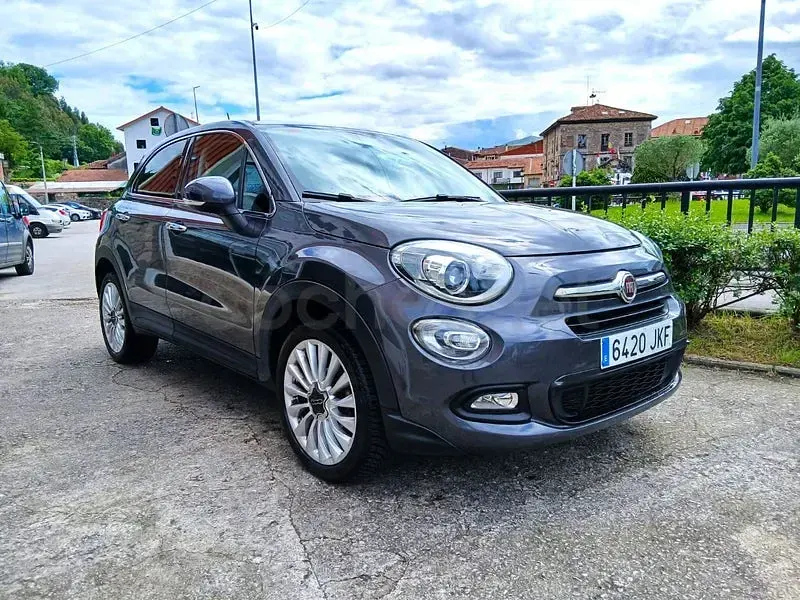 Usado Fiat 500X Lounge 120 CV (88 kW) 2016 Gris / plata SUV