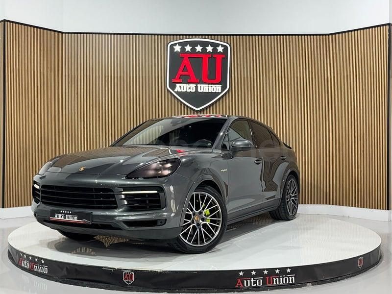 Usado Porsche Cayenne 462 CV (339 kW) 2021 Gris / plata SUV
