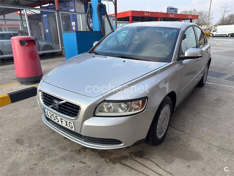 Usado Volvo S40 Summum 125 CV (91 kW) 2007 Gris / plata Berlina