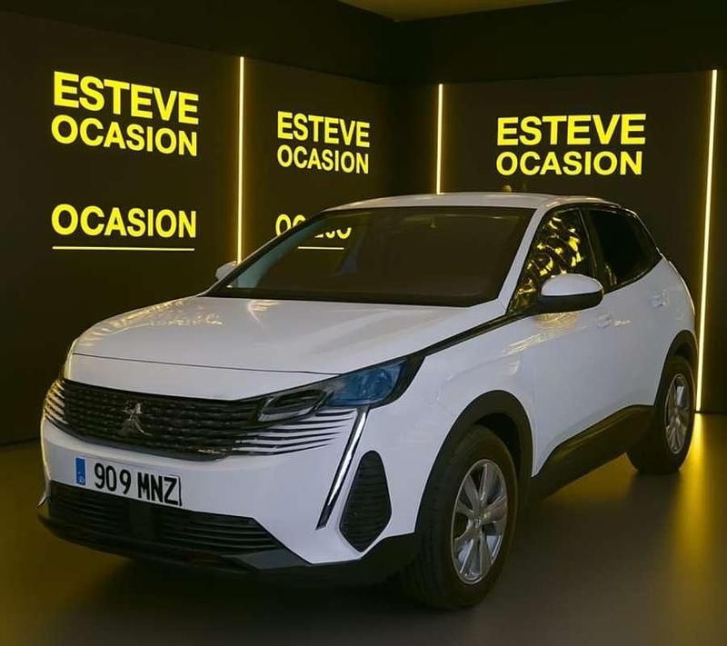 Usado Peugeot 3008 Allure 131 CV (96 kW) 2024 Blanco SUV