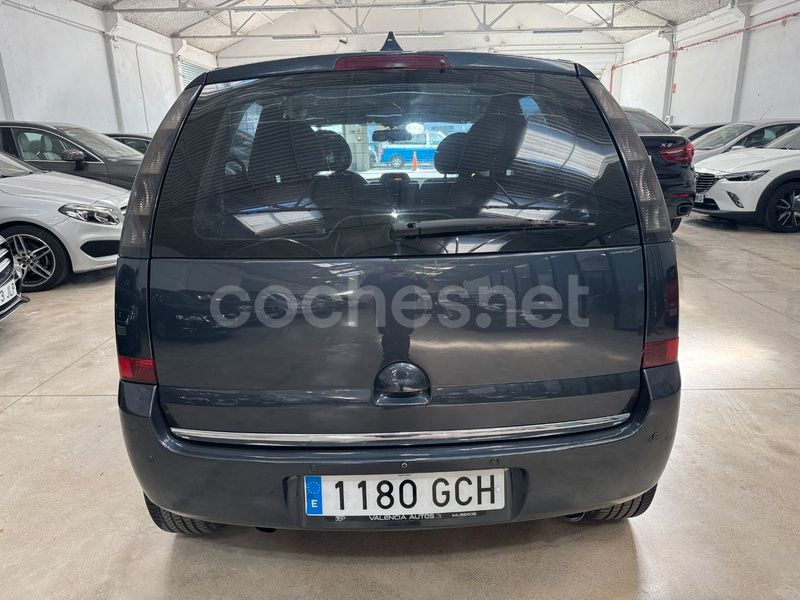 Usado Opel Meriva Cosmo 100 CV (73 kW) 2008 Gris Monovolumen