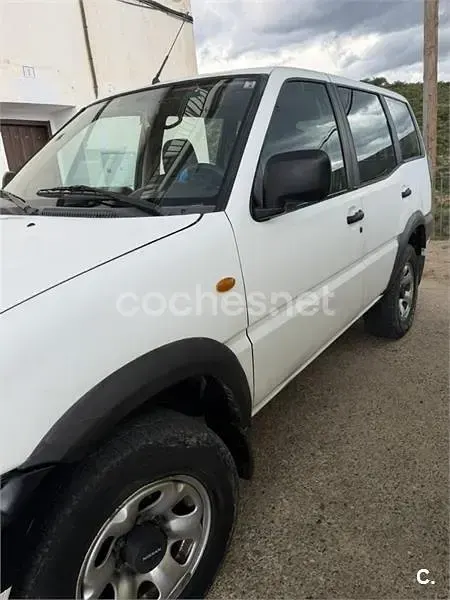 Usado Nissan Terrano 125 CV (91 kW) 2005 Blanco SUV