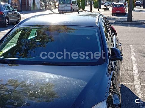 Usado Opel Insignia Sportive 160 CV (117 kW) 2013 Negro Familiar