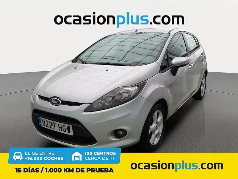 Gris plata Usado 2011 Ford Fiesta Trend Utilitario | 6190 € (Precio justo) - Imagen 1/4