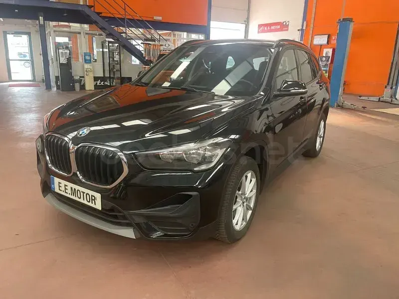 Usado BMW X1 Comfort Edition 150 CV (110 kW) 2020 Negro SUV