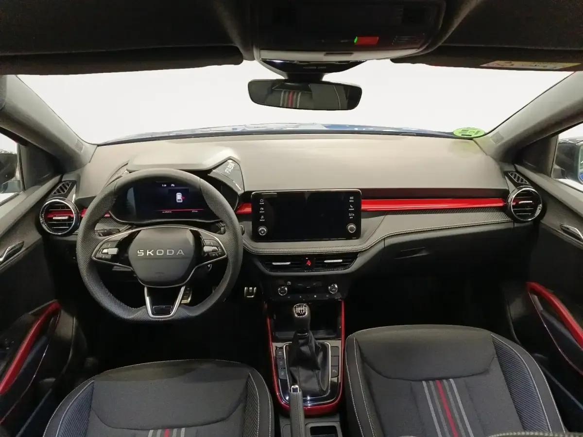 Nuevo Skoda Fabia Monte Carlo 115 CV (84 kW) 2025 Azul Utilitario