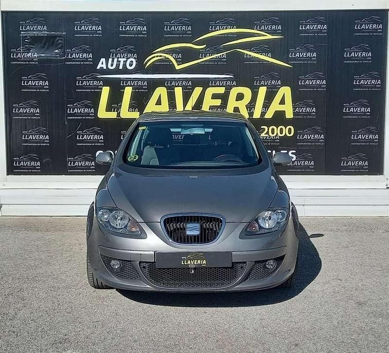 Usado Seat Altea Stylance 105 CV (77 kW) 2006 Gris / plata Monovolumen