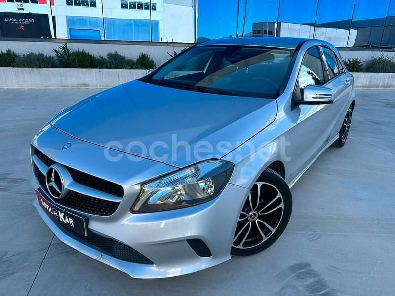 Gris / plata Usado 2016 Mercedes A180 Style Berlina | 10.990 € (Super precio) - Imagen 1/4