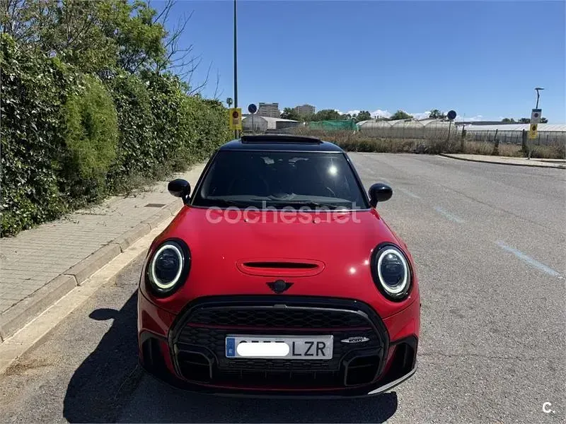 Usado Mini John Cooper Works 231 CV (169 kW) 2022 Rojo Utilitario