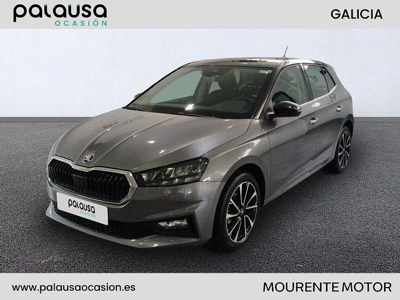 Usado Skoda 110 R Style 110 HP (80 kW) 2022 Cinzento Sedan